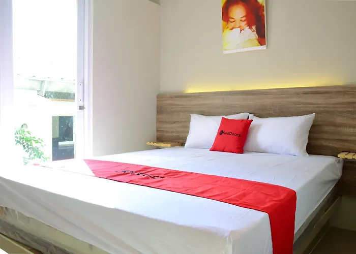 RedDoorz near Mangga Dua Square Hotel Jakarta
